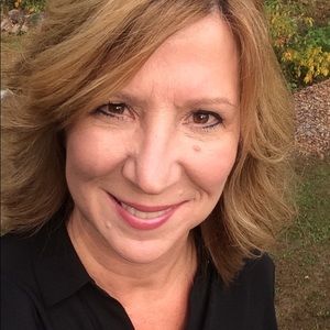 Meet your Posher, Sandy